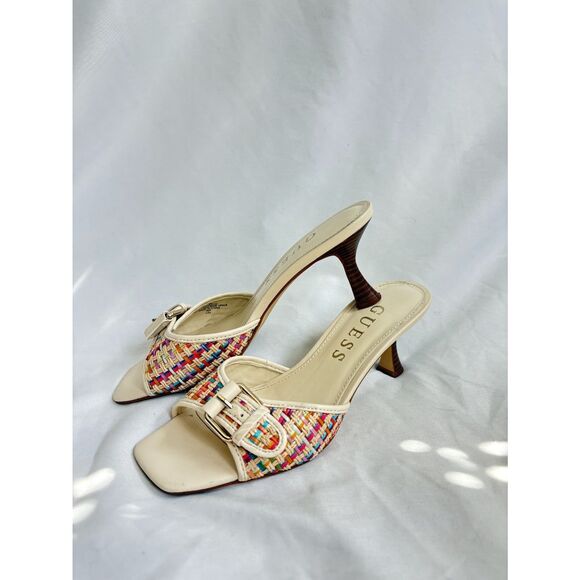 GUESS Y2K Dista Sandal Kitten Heels Multicolor Ivory 9M Feminine Classy Buckle - Picture 2 of 7